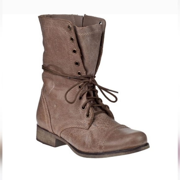 Steve Madden Troopa Leather Moto Boots in Stone, Size 6M - Picture 4 of 17